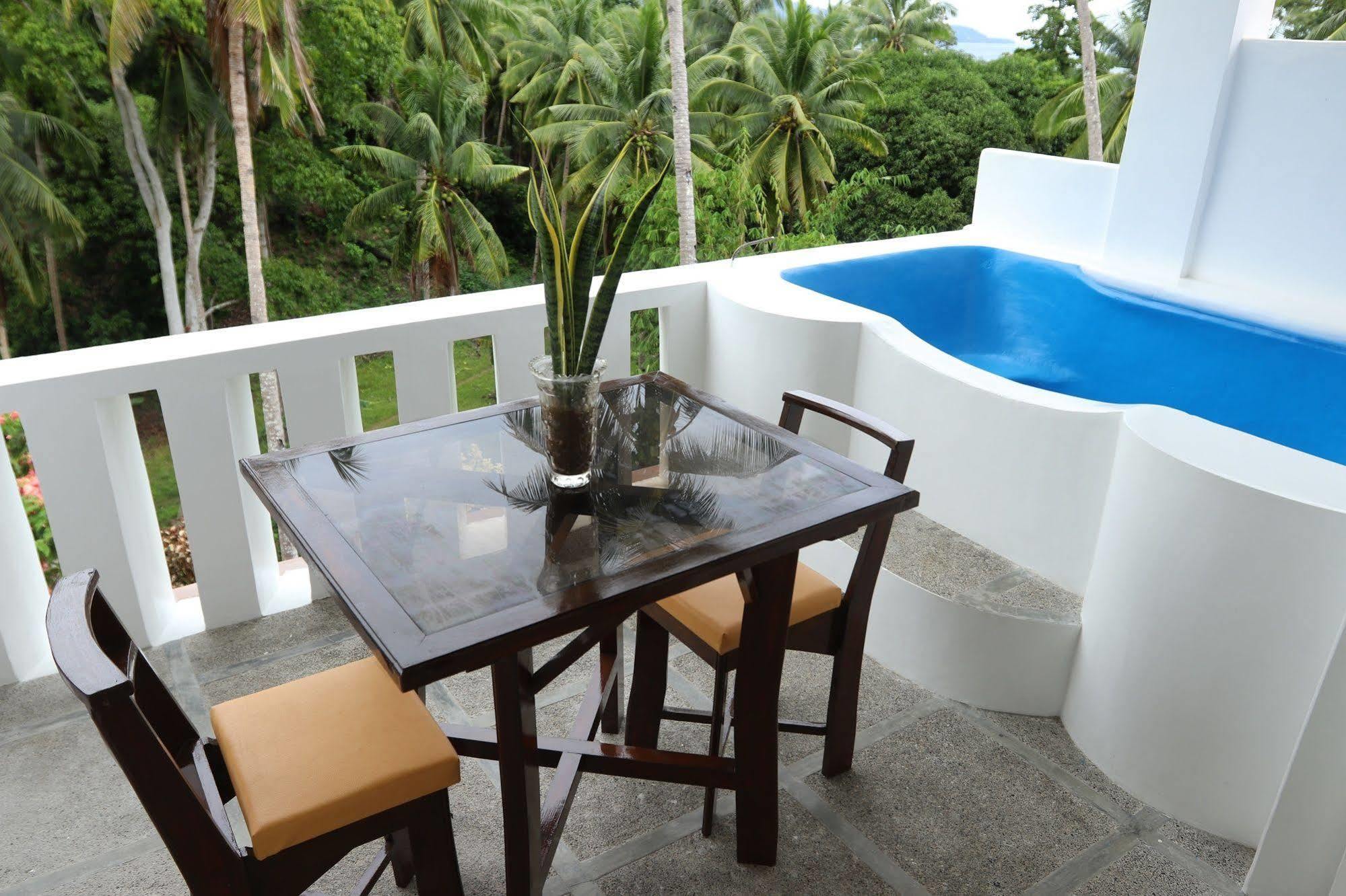 Guindulman Bay Tourist Inn Buitenkant foto