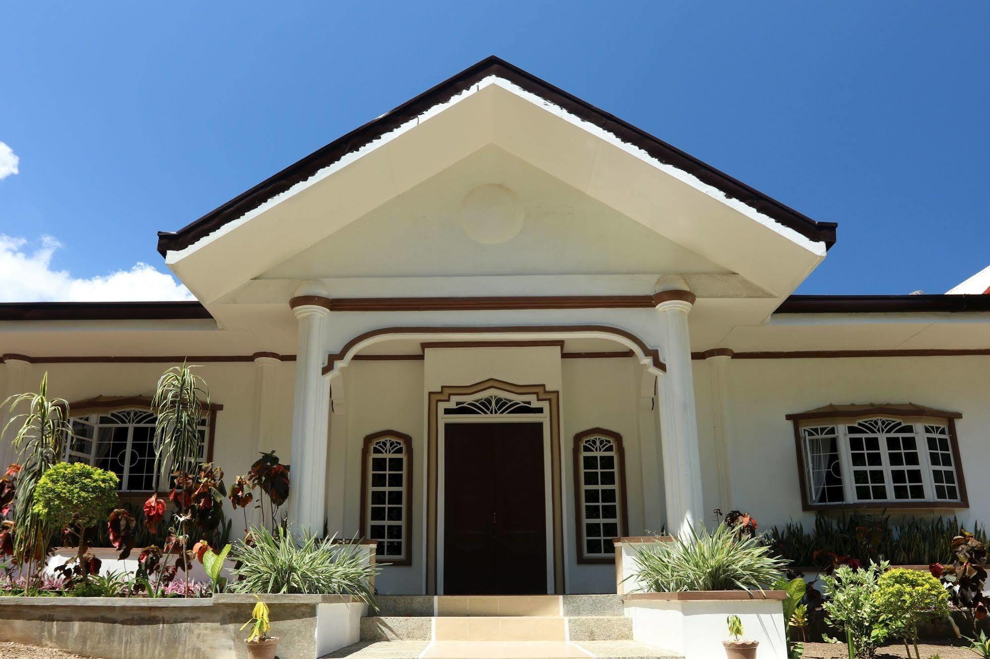 Guindulman Bay Tourist Inn Buitenkant foto